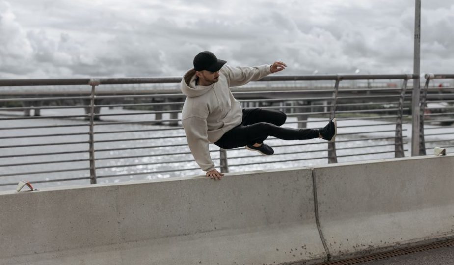 5 Athleisure Wear UK Myths That Cost You Money