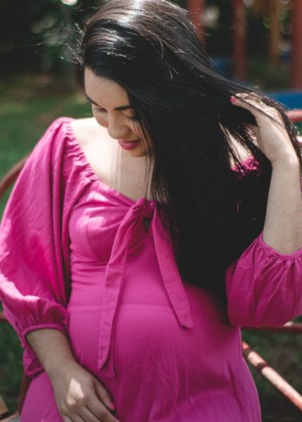 Maternity Fashion Summer: 5 Outfits That Stay Cool