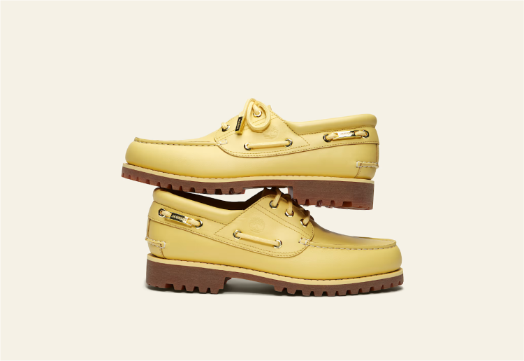 Jacquemus Dips Timberland’s Iconic Boat Shoe in Banana Yellow Jacquemus Dips Timberland’s Iconic Boat Shoe in Banana Yellow